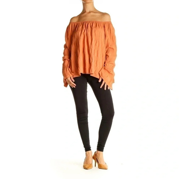 ELIZABETH AND JAMES | OFF SHOULDER BRICK COLOR WRINKLE TEXTURED BLOUSE - Picture 1 of 13